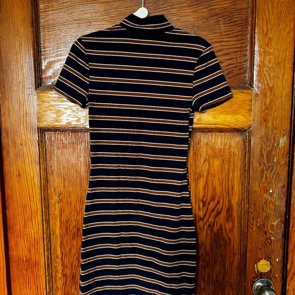 Striped mock neck bodycon t-shirt dress - Picture 3 of 3